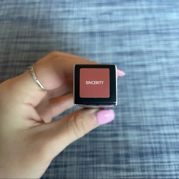 bareMinerals “sincerity” mineralist lip gloss - Picture 4 of 5